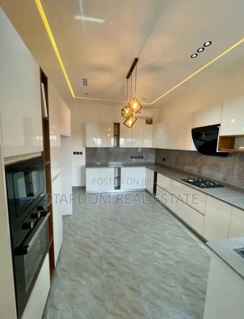 4bdrm Duplex in Ayi Mensah, Oyarifa Mall Area for sale