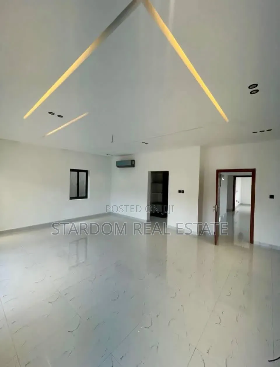 4bdrm Duplex in Ayi Mensah, Oyarifa Mall Area for sale