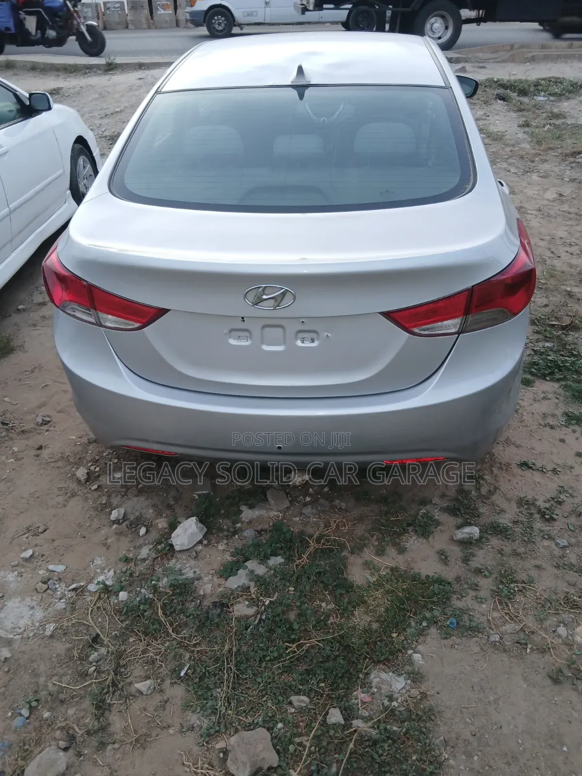 Hyundai Elantra 2012 Silver