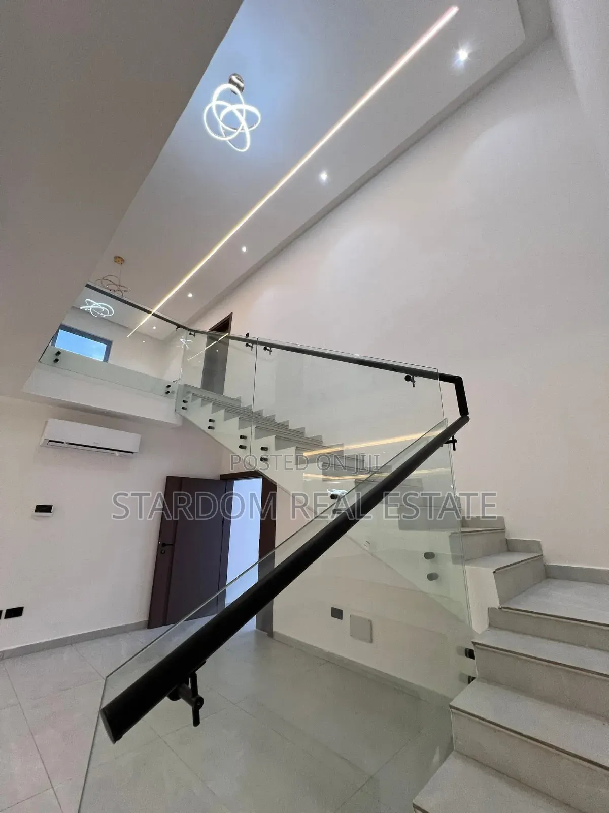 4bdrm Duplex in Adjiringanor, Ability for sale