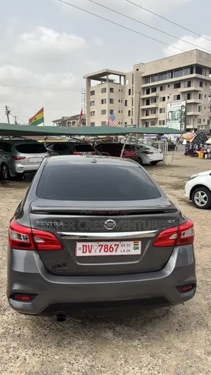 Nissan Sentra SR 2018 Gray