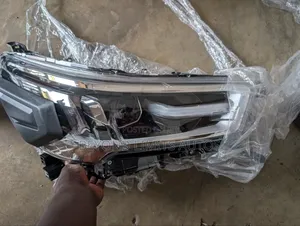 Toyota Hilux 2020,2021,2022,2023,2024 Headlight / Head Light