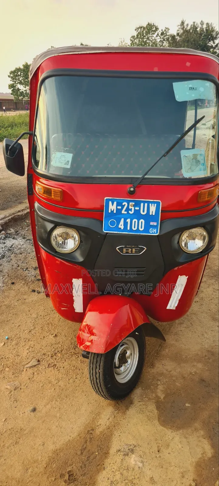 Bajaj RE 2025 Red