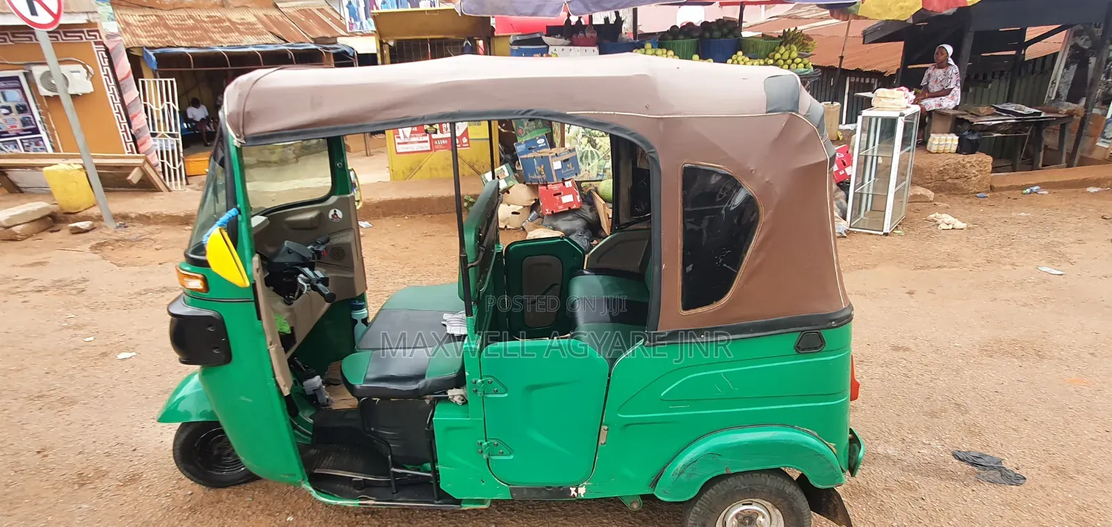 Bajaj RE 2025 Green