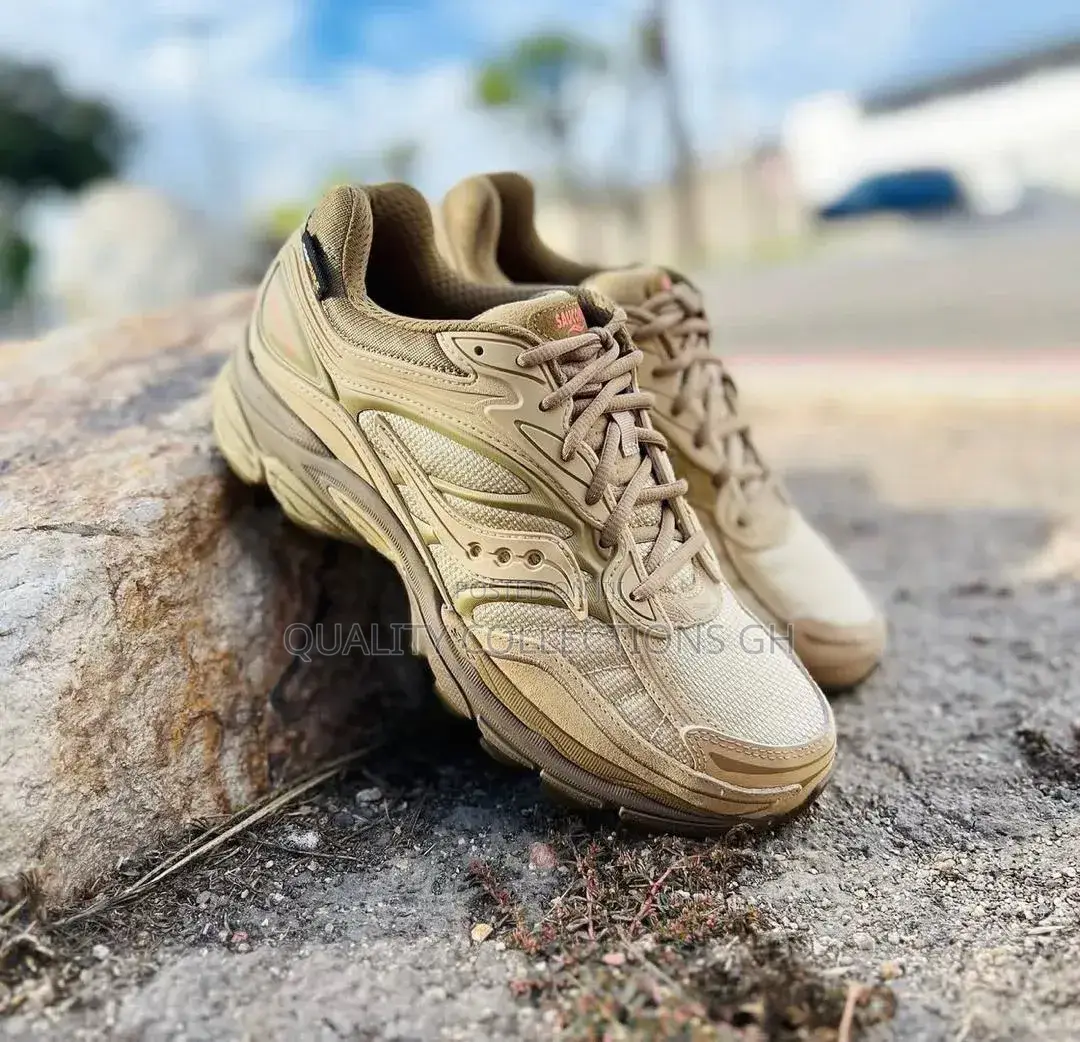 Saucony Starcow Omni 9