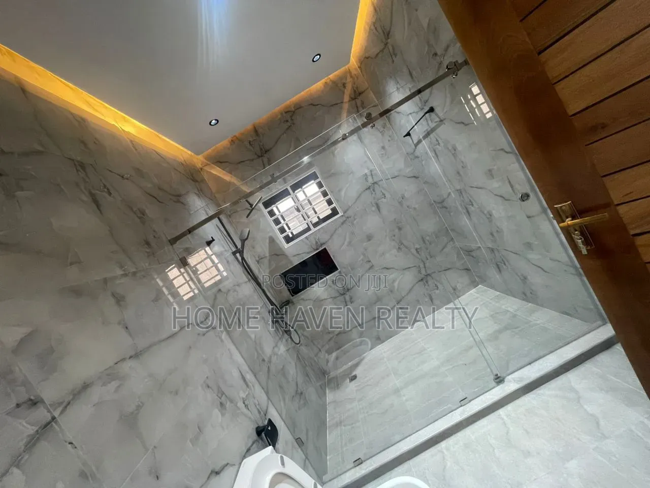 3bdrm House in Oyarifa for sale