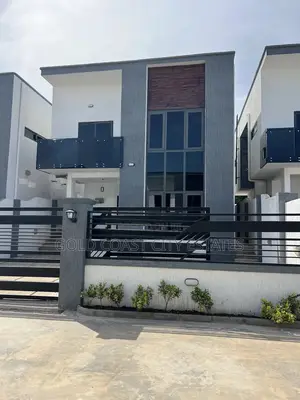 4bdrm House in Airport Residential Area for sale