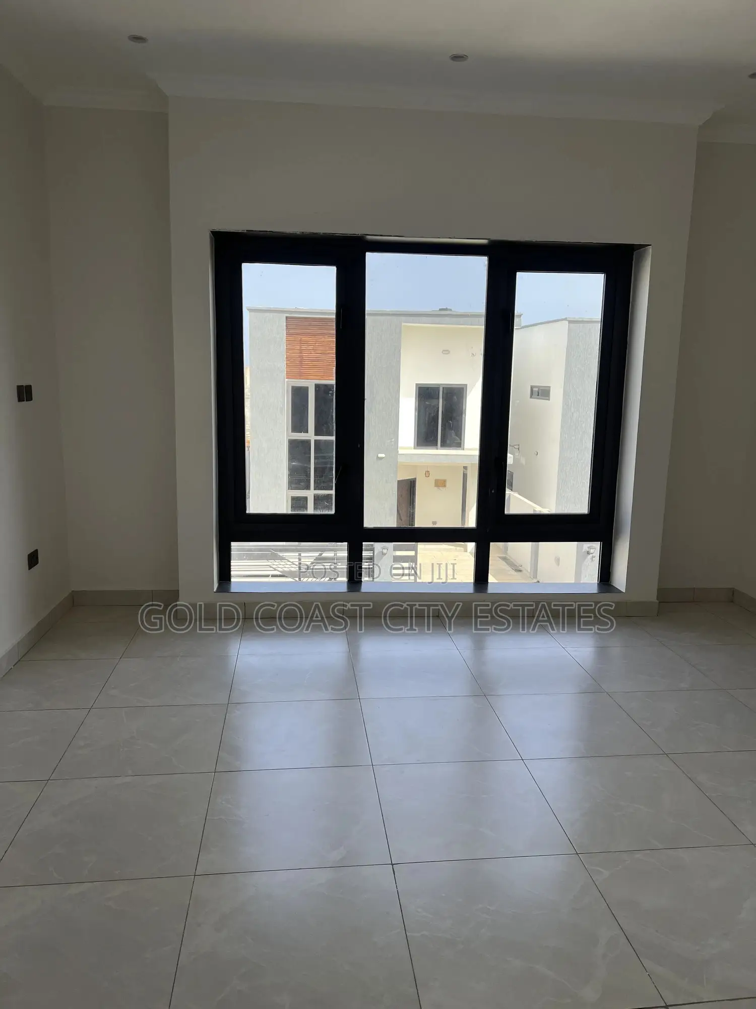 4bdrm House in Airport Residential Area for sale
