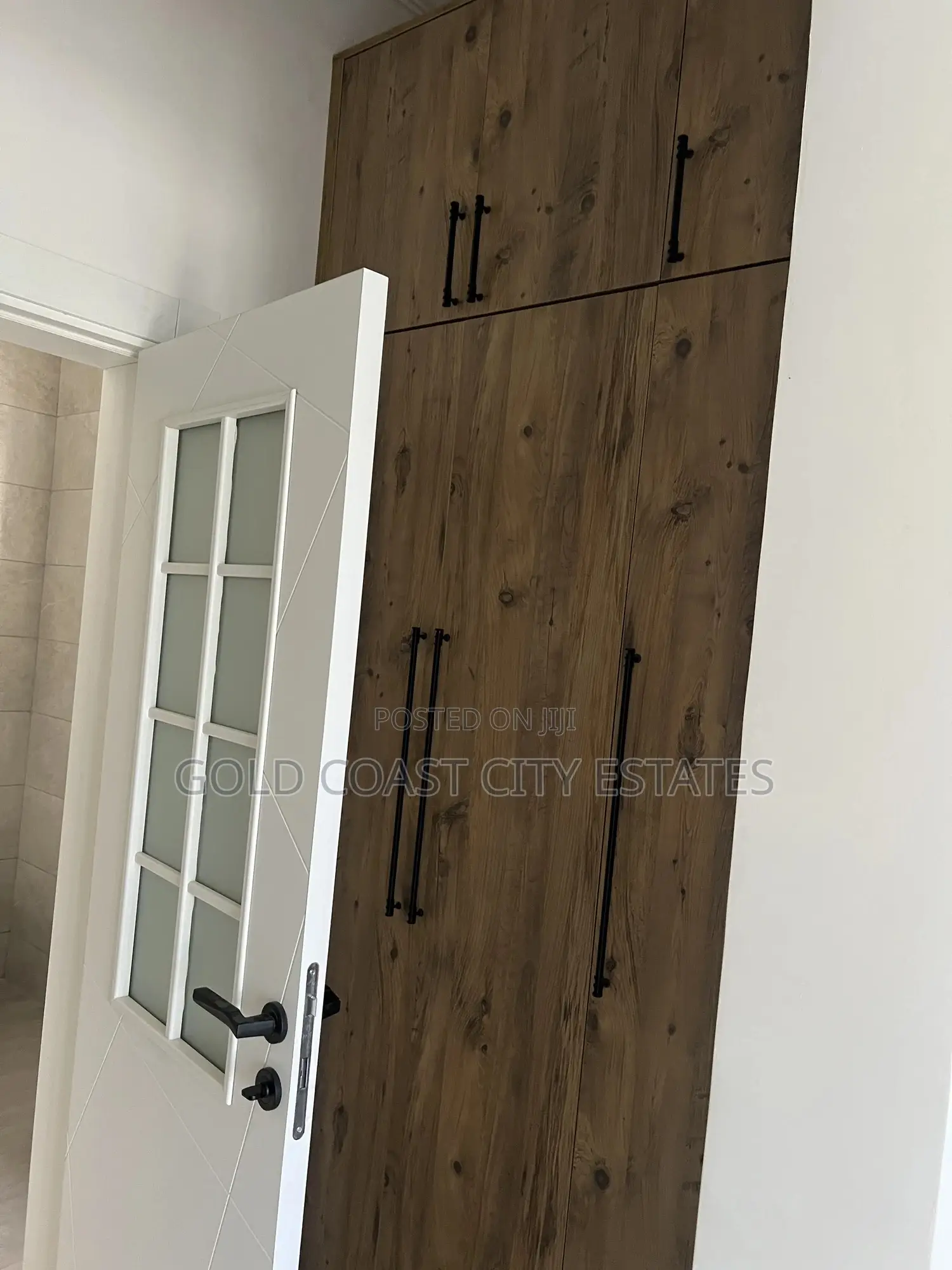 4bdrm House in Airport Residential Area for sale