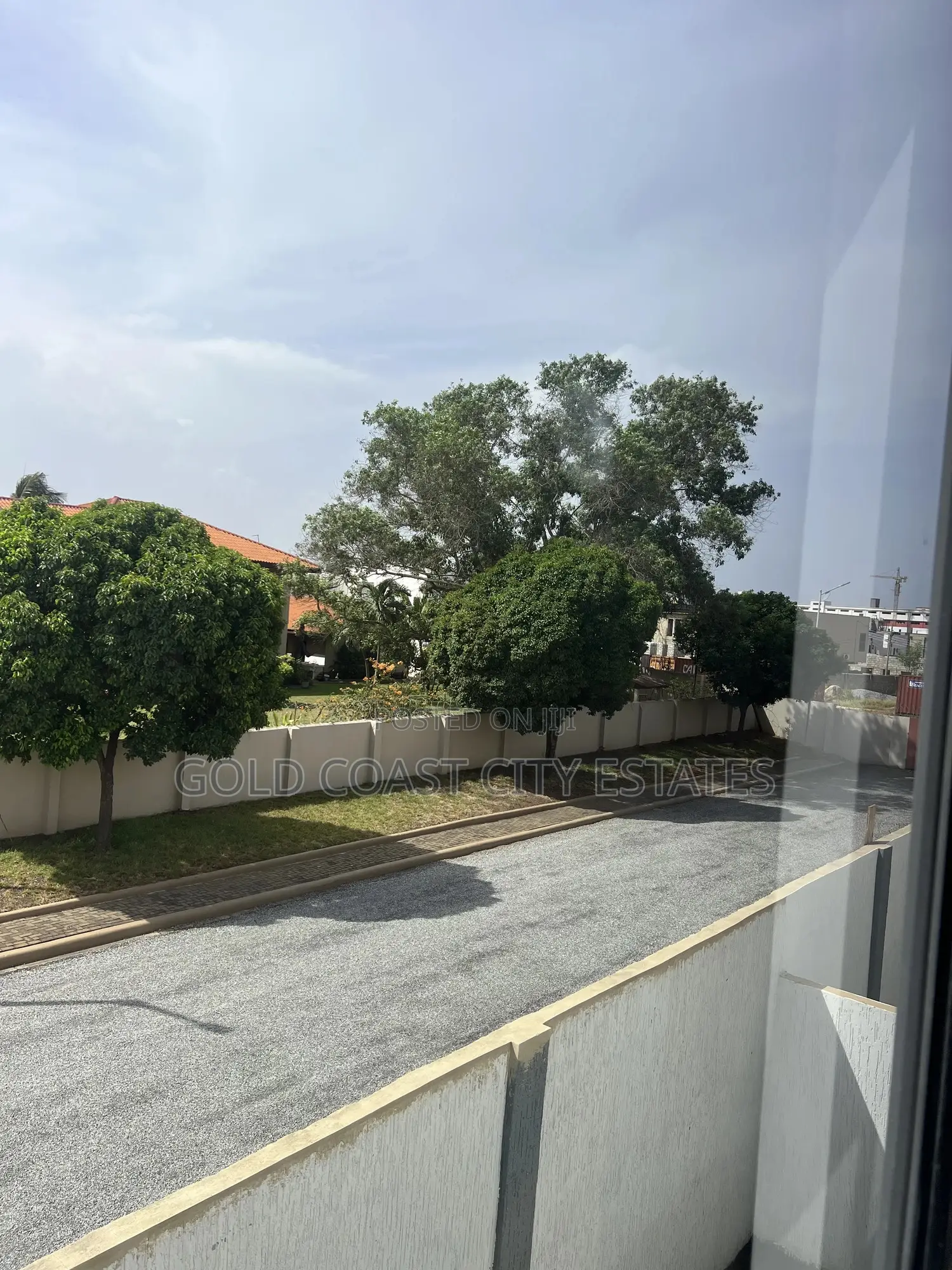 4bdrm House in Airport Residential Area for sale