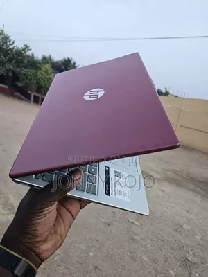 Laptop HP Pavilion 15-eh0050wm 8GB Intel Core i3 SSD 256GB