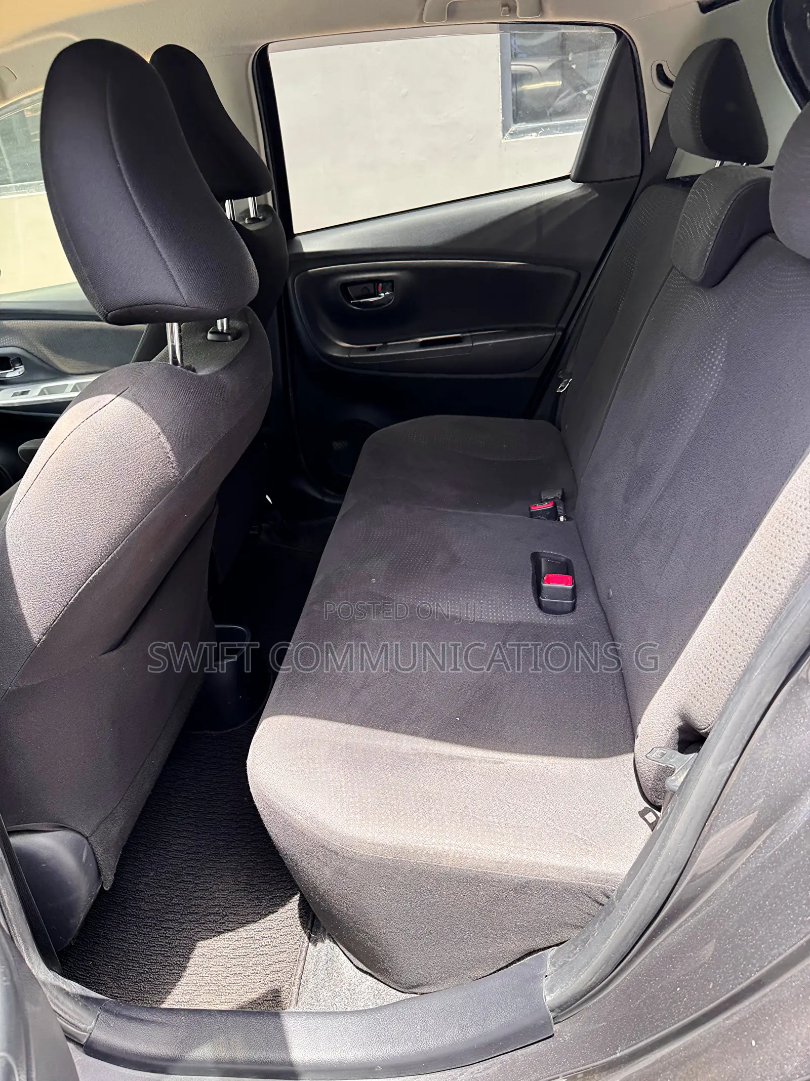 Toyota Vitz 1.3 FWD 5dr 2016 Gray