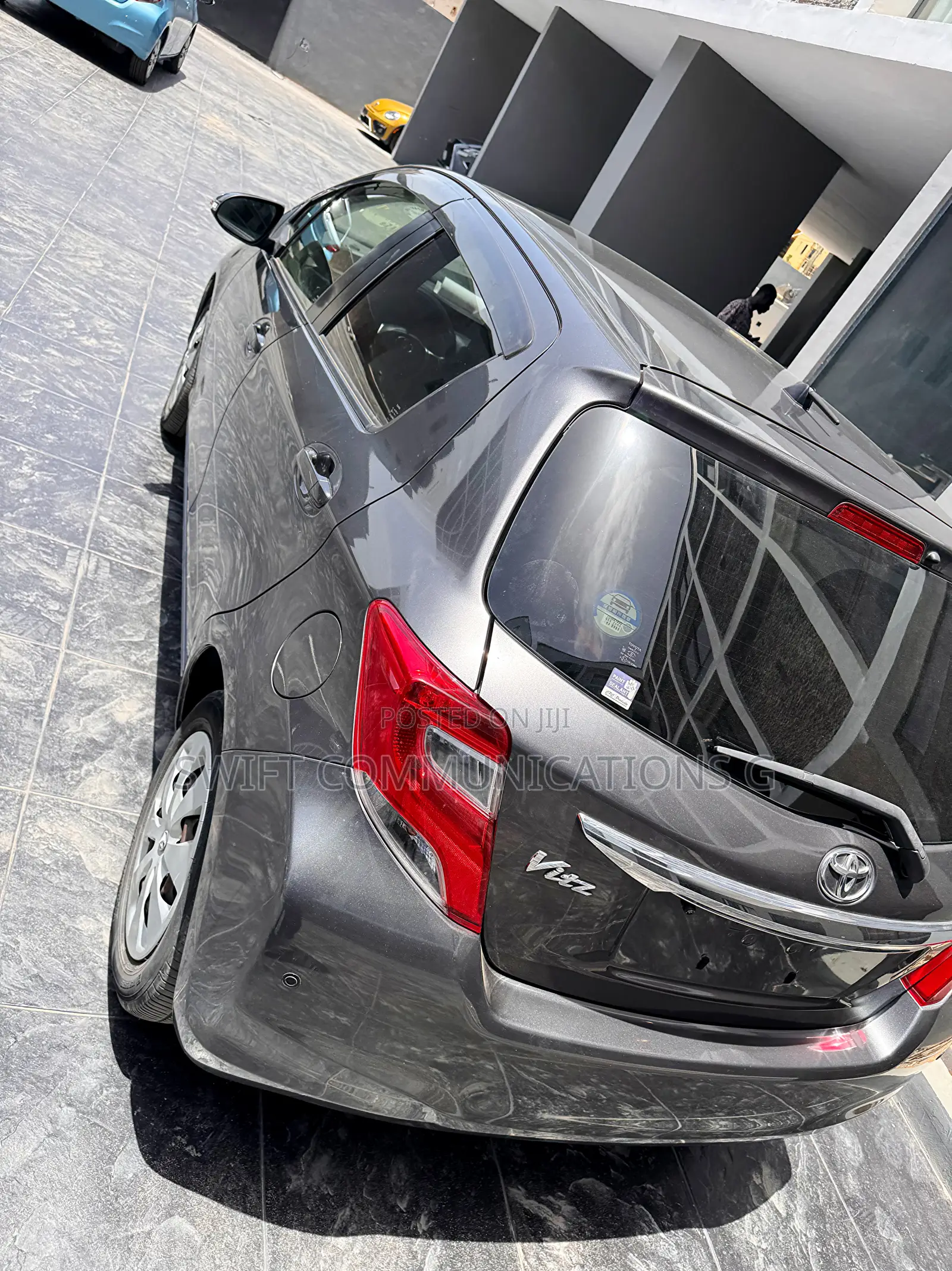 Toyota Vitz 1.3 FWD 5dr 2016 Gray