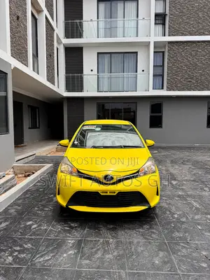 Toyota Vitz 1.3 FWD 5dr 2015 Yellow