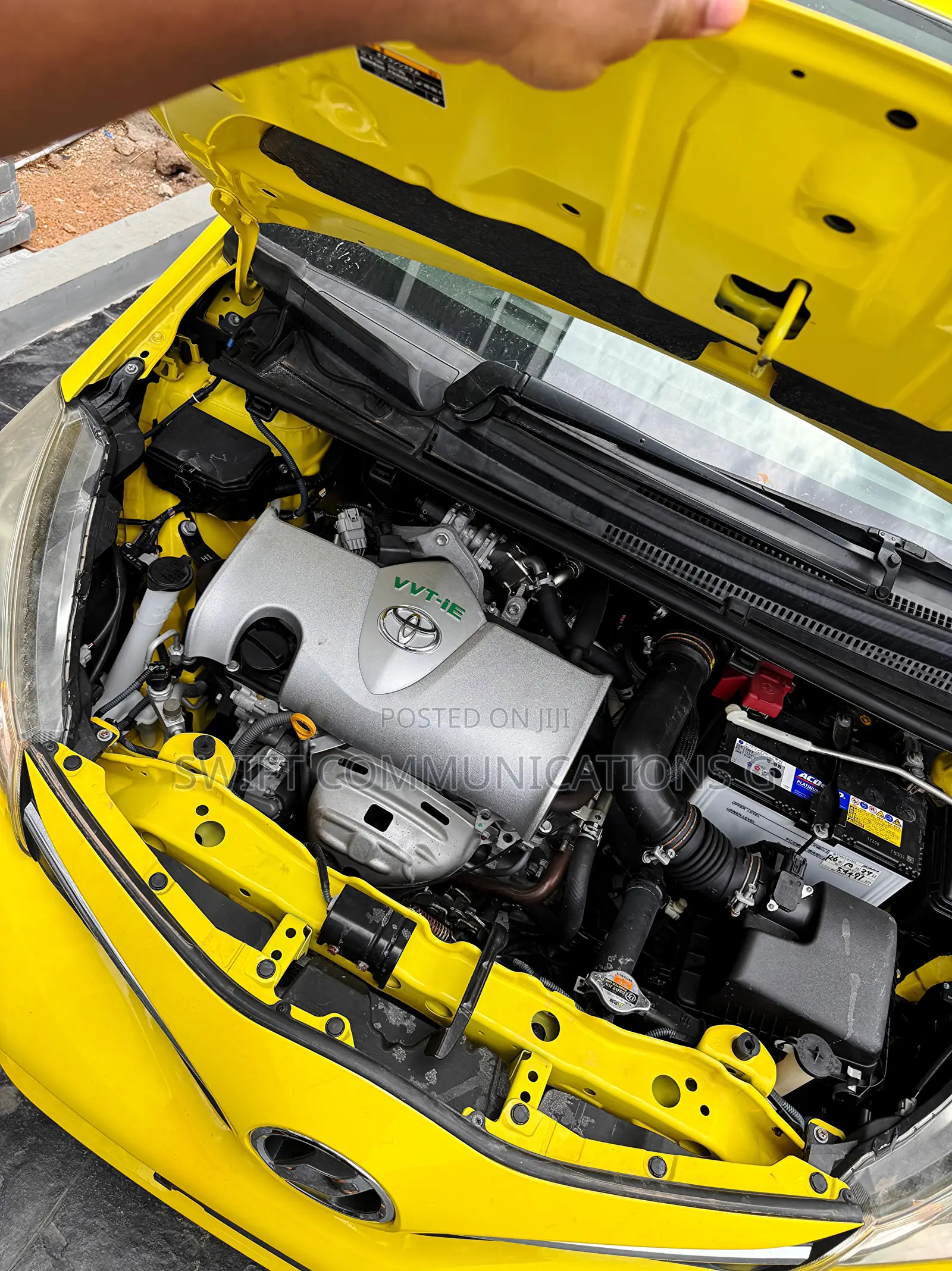Toyota Vitz 1.3 FWD 5dr 2015 Yellow