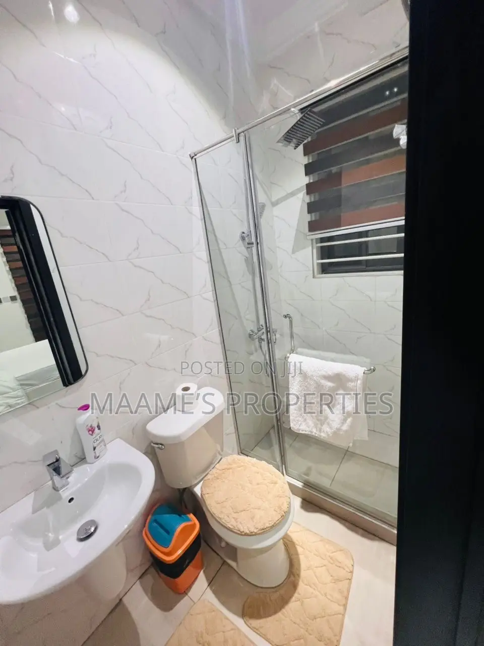 5bdrm Duplex in Adenta for rent