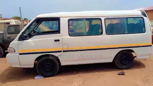 Hyundai H-100 2004 White