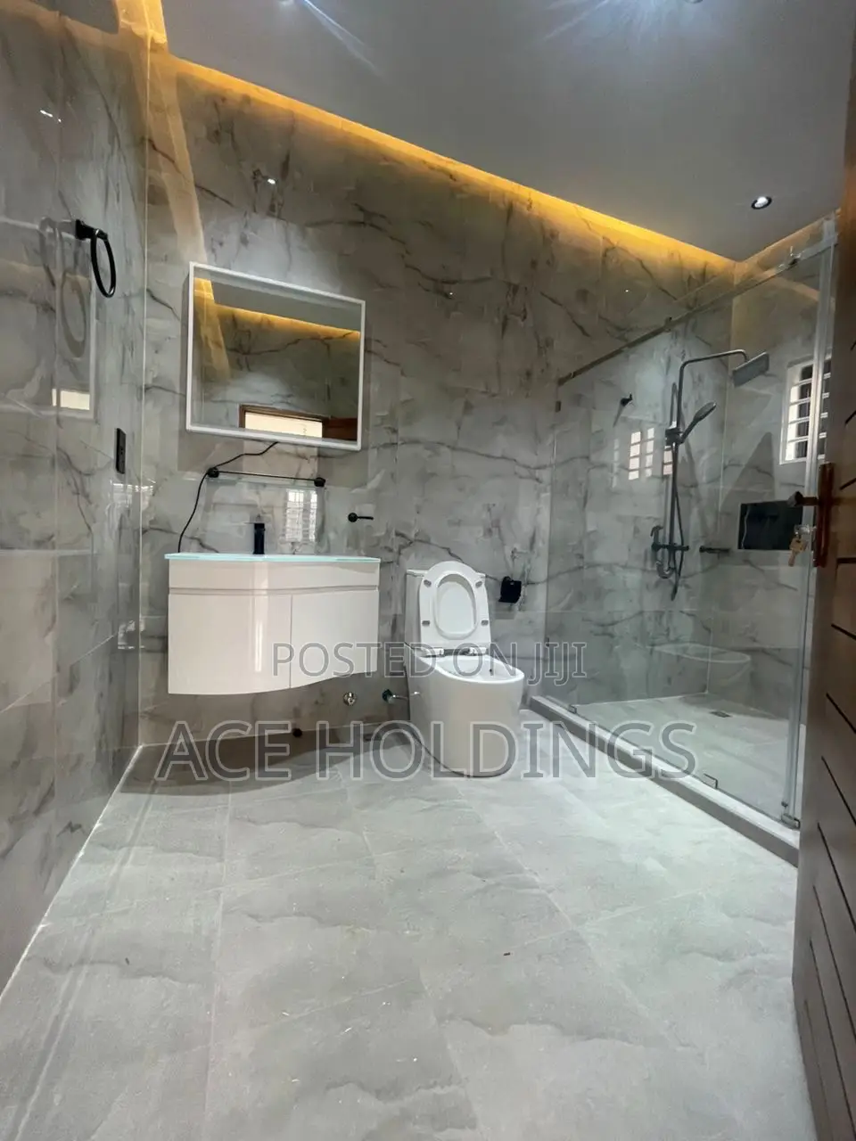 3bdrm Bungalow in Oyarifa for sale