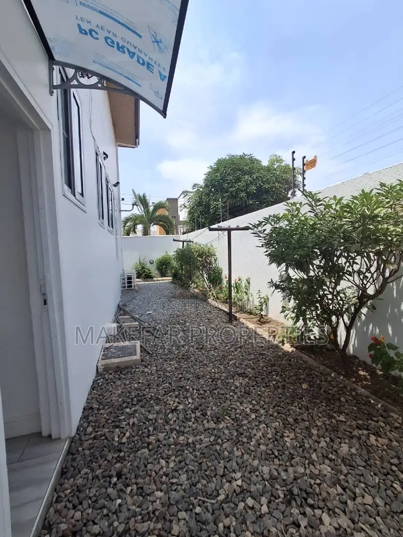 4bdrm House in East Legon for rent