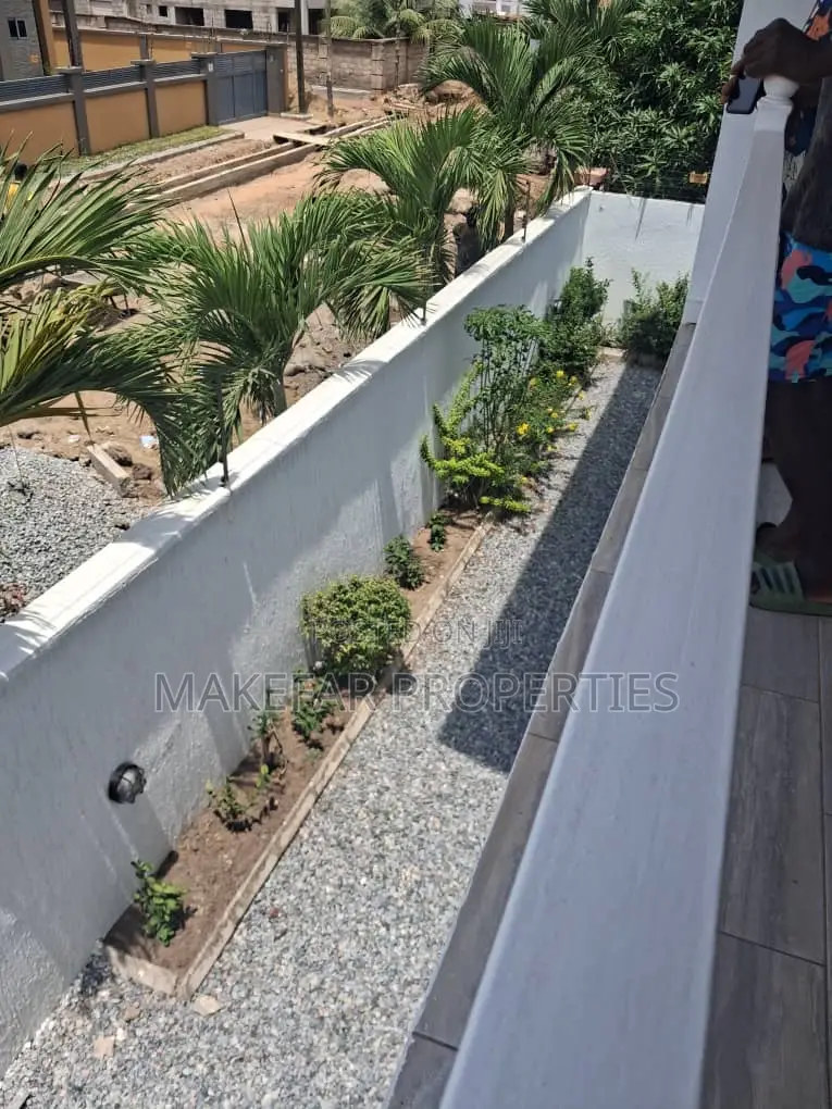 4bdrm House in East Legon for rent