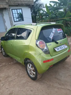 Chevrolet Spark 2010 Green