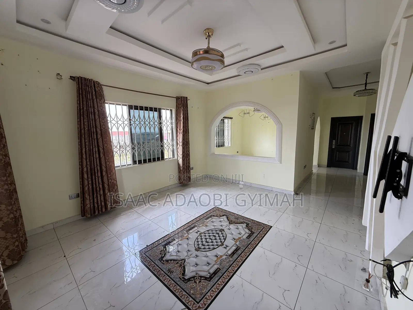 Furnished 2bdrm Apartment in Teachers Land, Lake Side Estate for rent