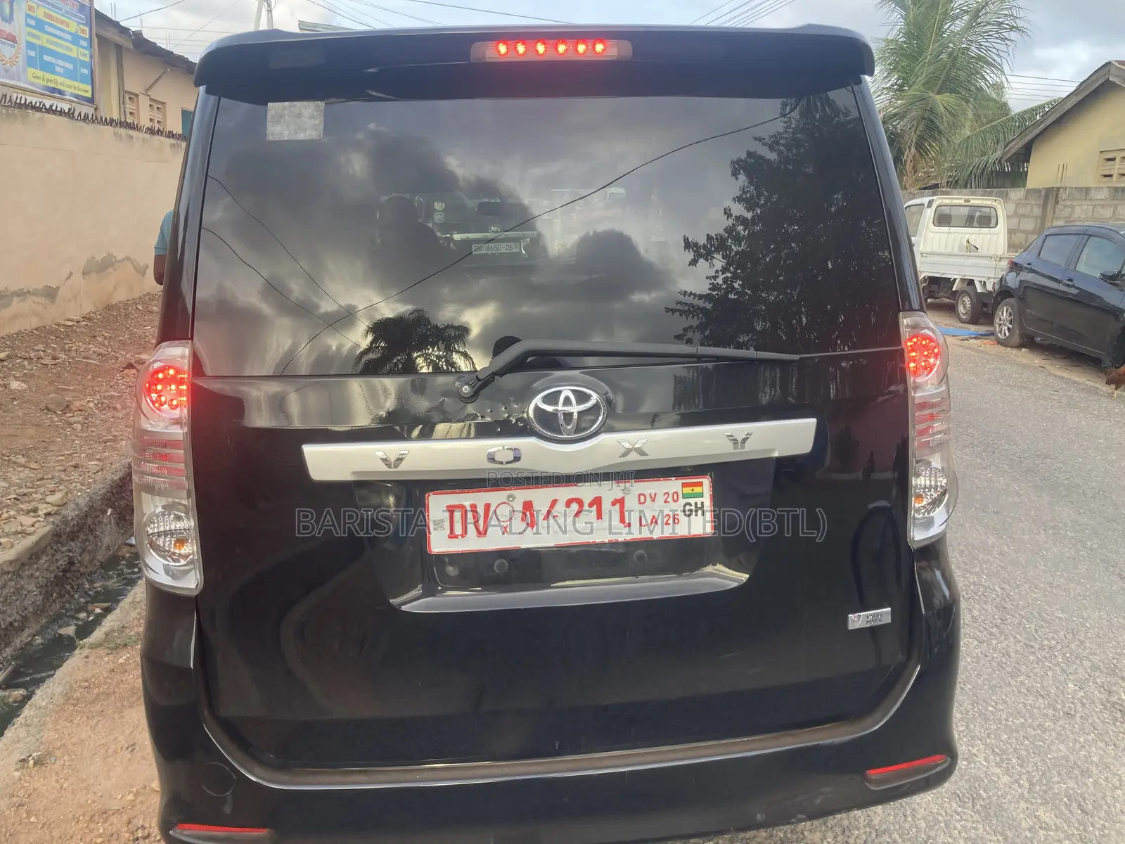 Toyota Voxy 2011 Black