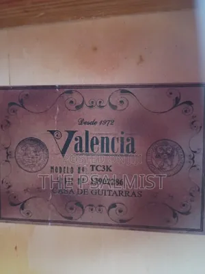 Valencia 3/4 Classical Guitar