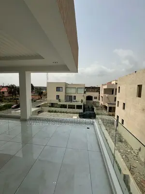 4bdrm Townhouse/Terrace in Mainstay Estates, Airport Residential Area