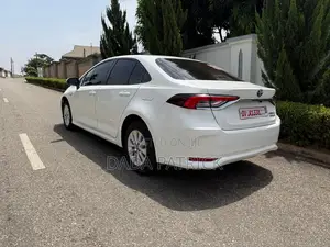 Toyota Corolla 2020 White