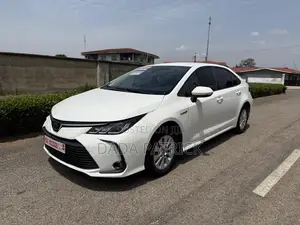 Toyota Corolla 2020 White