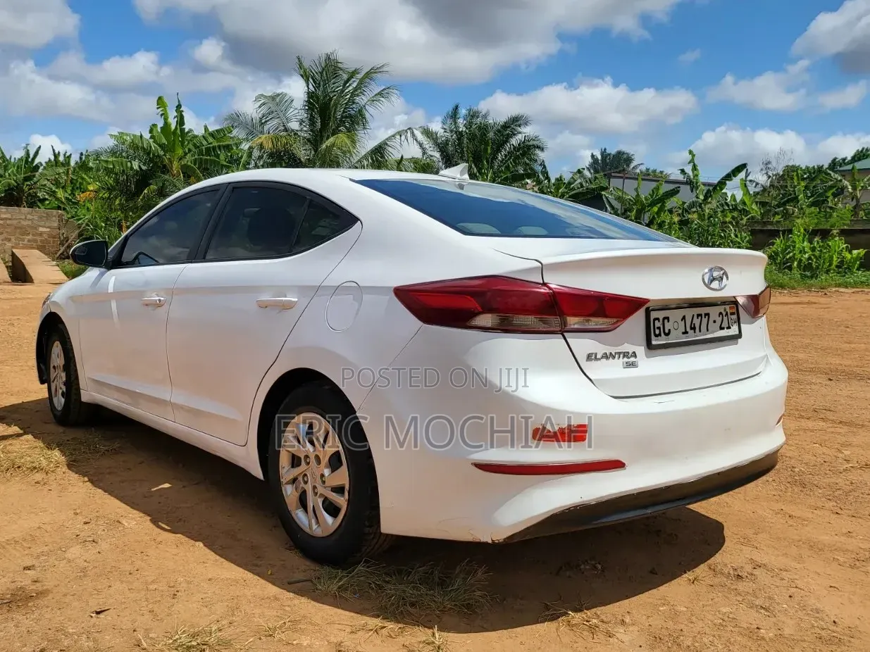 Hyundai Elantra For Rent