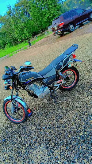 Honda 2025 Black
