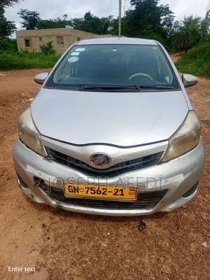 Toyota Vitz 1.3 AWD 5dr 2013 Silver