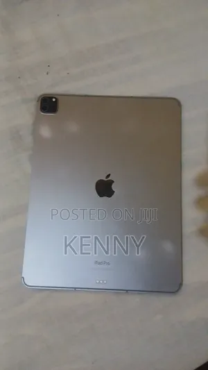 Apple iPad Pro 12.9 (2022) 128 GB Gray