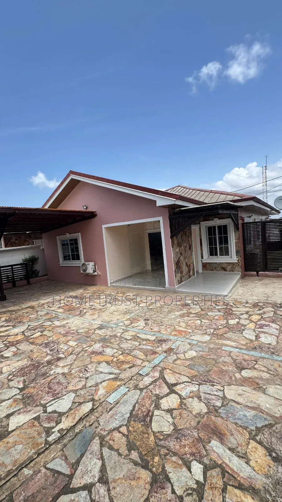 3bdrm House in Achimota Mall Area, Mile 7 for rent