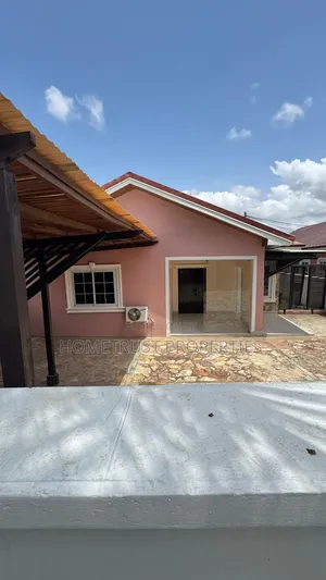 3bdrm House in Achimota Mall Area, Mile 7 for rent