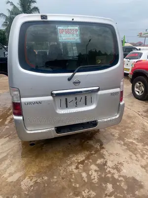 Nissan Caravan (Urvan) 2010 Grey
