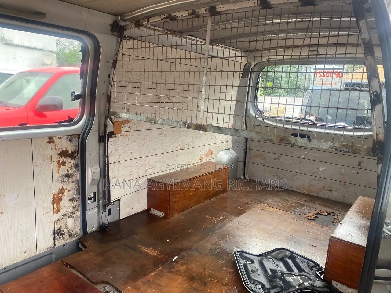Nissan Caravan (Urvan) 2010 Grey