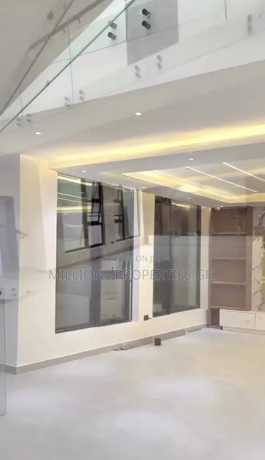 4bdrm House in Millions Properties, Accra Metropolitan for sale