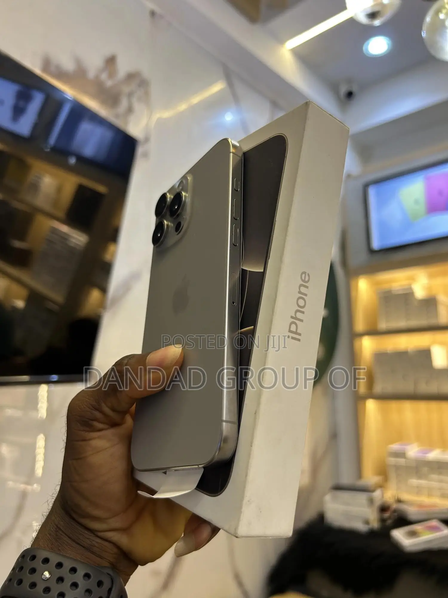 New Apple iPhone 16 Pro Max 256 GB Gray