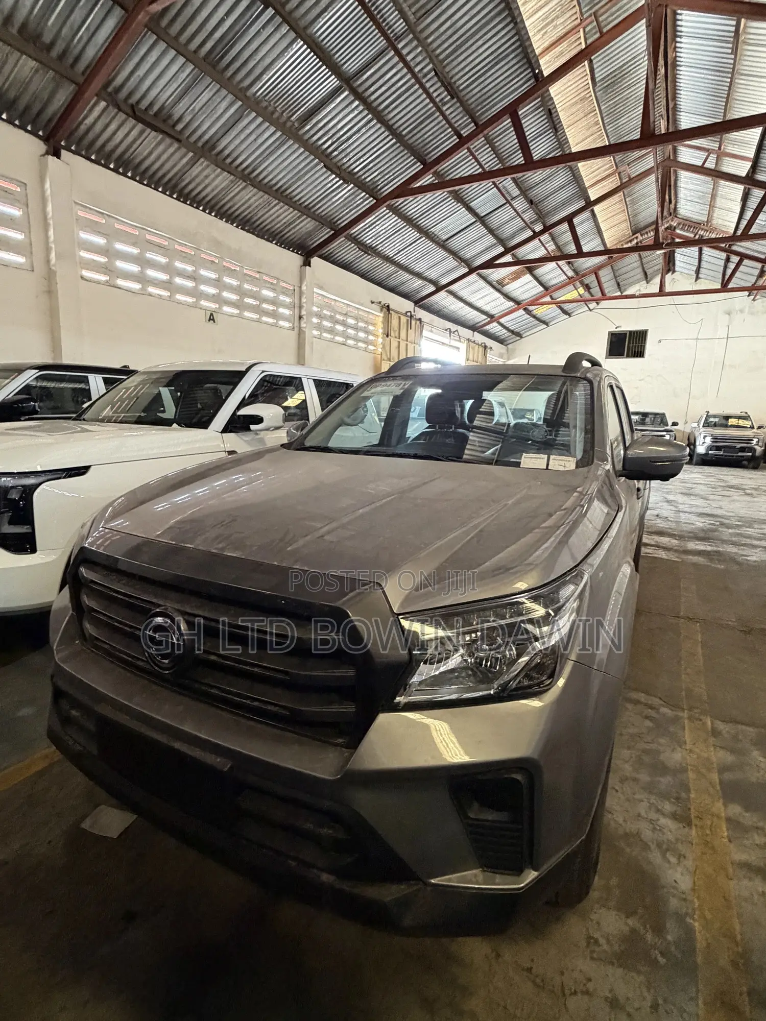 New Nissan Pick-Up 2025 Gray