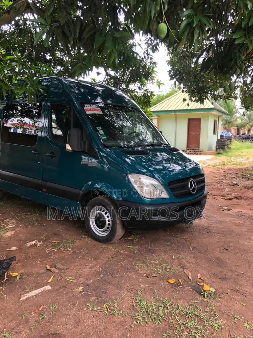 Mercedes-Benz Sprinter 2012 Green