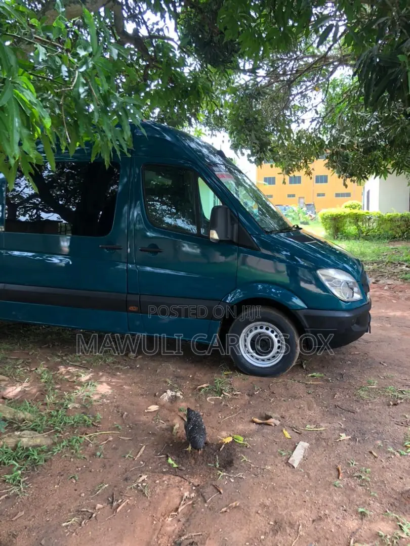 Mercedes-Benz Sprinter 2012 Green
