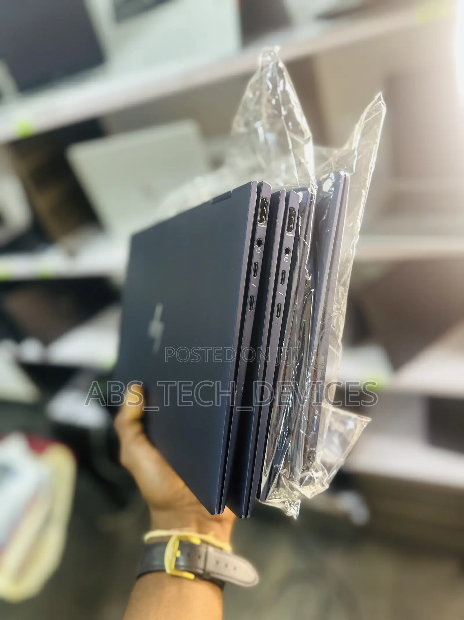 Laptop HP Dragonfly G4 8GB Intel Core i5 SSD 256GB