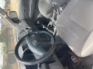Toyota Hilux 2012 White
