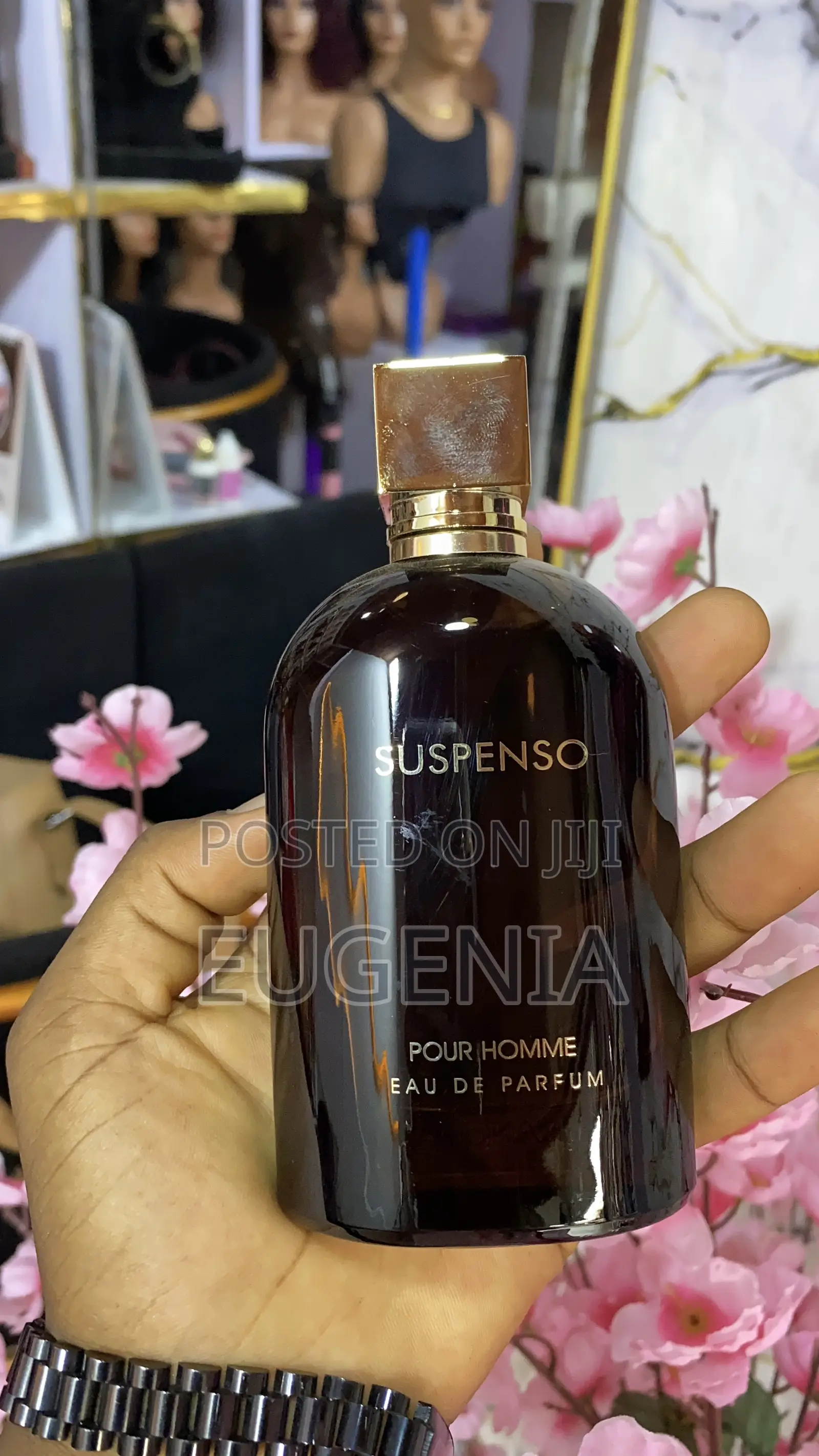 Perfumes for Both Men and Women Available in Mankessim