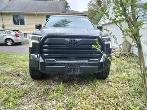 Toyota Tundra Limited CrewMax 4WD SB w/5.5' Bed 2026 Black