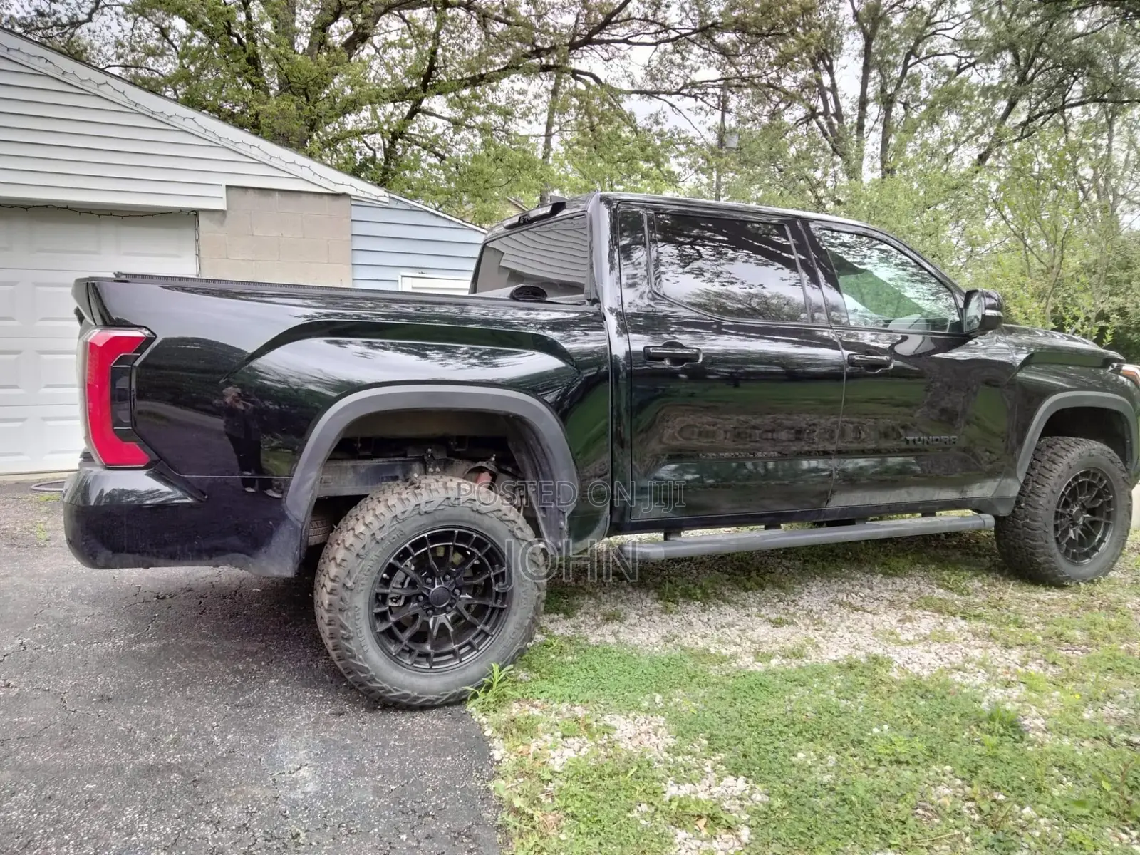 Toyota Tundra Limited CrewMax 4WD SB w/5.5' Bed 2026 Black