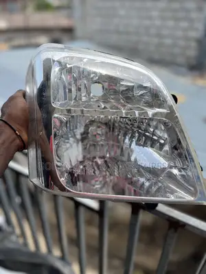 Isuzu De Max Old Type Headlight Pair